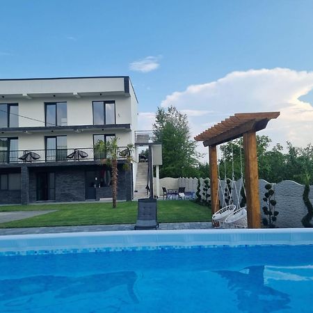 Cataleya House Hotel Oesti-Paminteni Екстериор снимка
