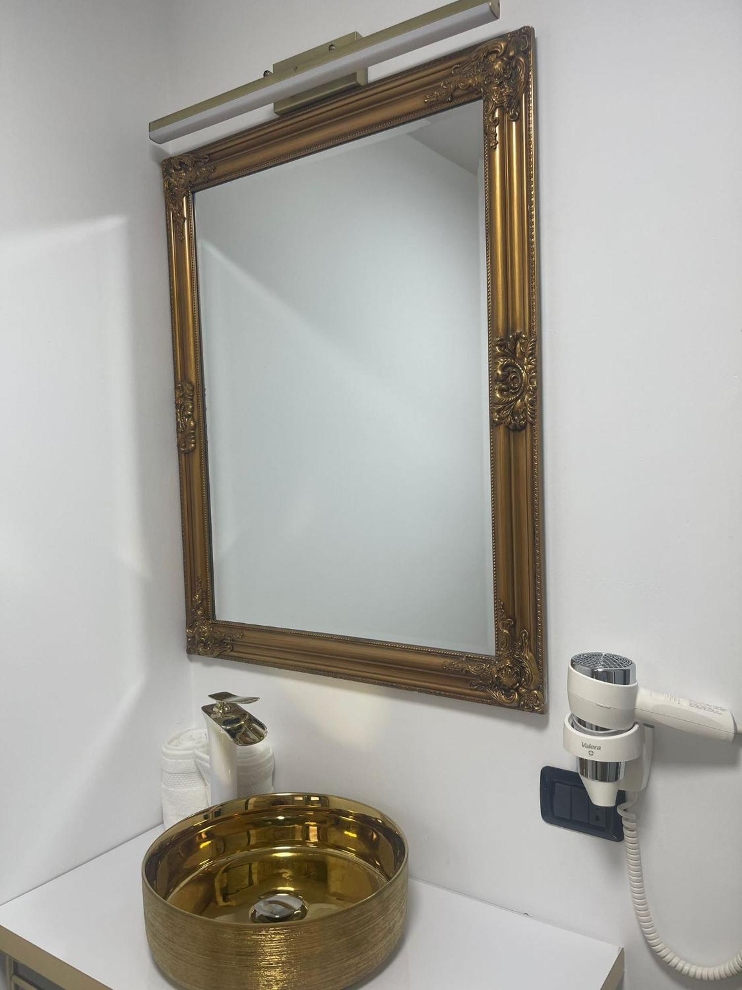 Cataleya House Hotel Oesti-Paminteni Екстериор снимка