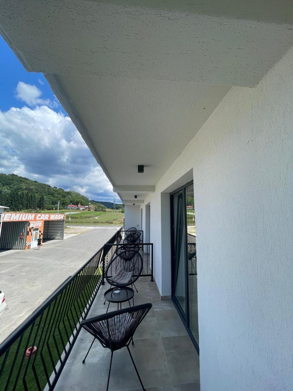 Cataleya House Hotel Oesti-Paminteni Екстериор снимка