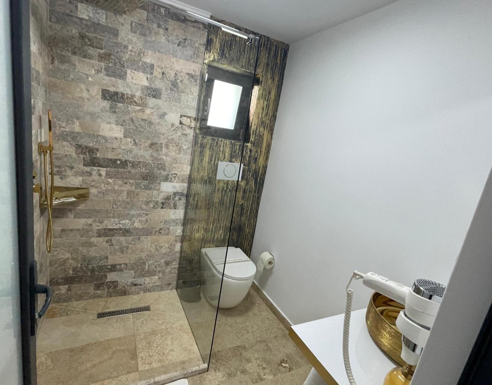 Cataleya House Hotel Oesti-Paminteni Екстериор снимка