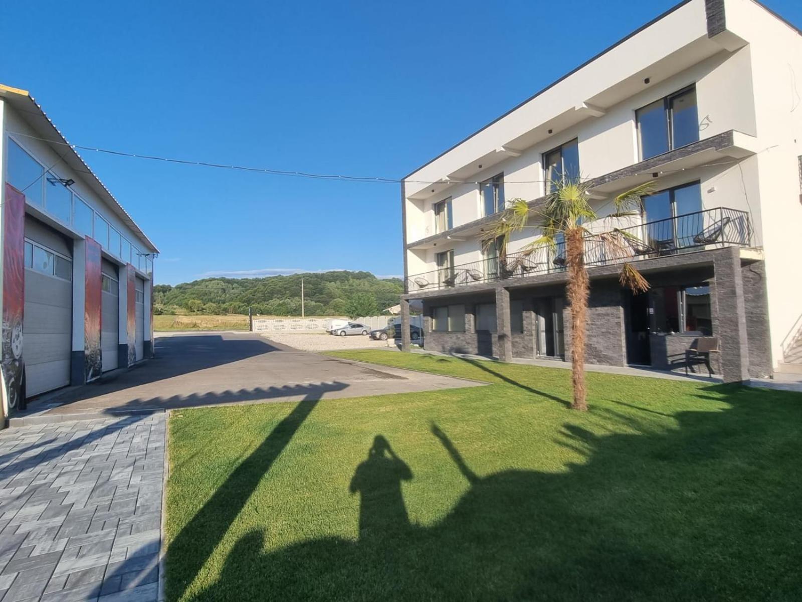 Cataleya House Hotel Oesti-Paminteni Екстериор снимка